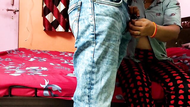 Hemant Sarita\'s amateur homemade video of Indian aunt getting fucked by her step-son