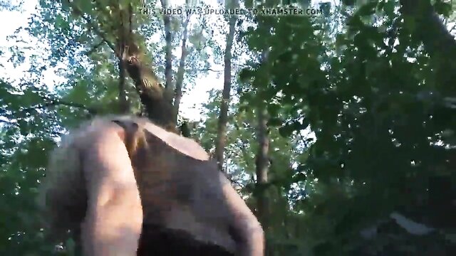Russian girl flaunts her naked body in the park