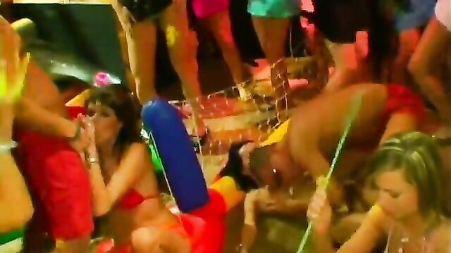 Rowdy group sex with massive orgasmic pleasure