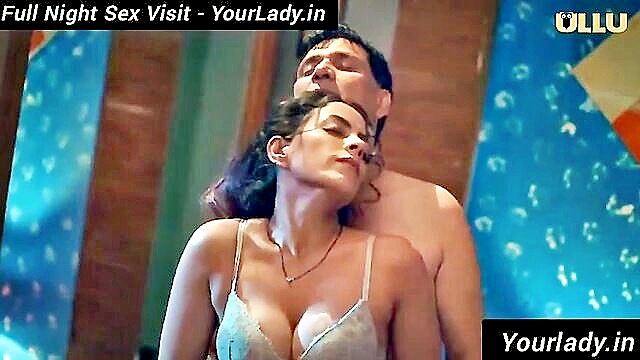 Bhabhi\'s deepthroat and hard sex in Siskiyan part-1