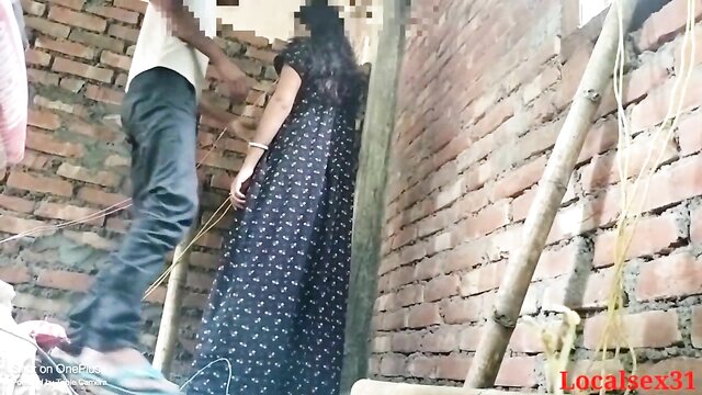 Vídeo amador de vestido preto da Desi Bhabi. A modelo do Localsex31 gravou vídeos exclusivos ao estilo Doggystyle e hardcore. Veja cenas de adultos em vídeos eroticos com a modelo vestindo um vestido preto.