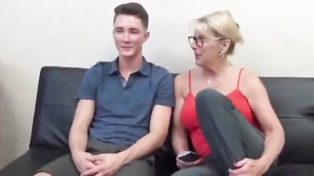 Mom and son bond over shared pornographic interests