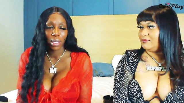 Vídeo Erotico do SipNPlay Show com Ebony Mystique. Assistindo os vídeos de Ebony Mystique aqui na #SipNPlayShow.