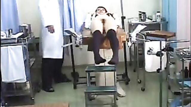 Asian girl reaches climax during gynecological examination - Solo video