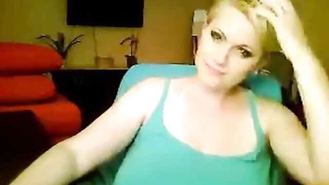 Big boobs and amateur porn in a homemade video